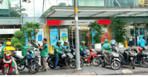 Giao thông xanh TP.HCM: Hỗ trợ đổi xe xăng cũ sang xe điện mới