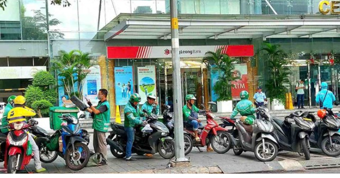 Giao thông xanh TP.HCM: Hỗ trợ đổi xe xăng cũ sang xe điện mới