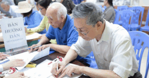 Nghỉ hưu trước tuổi: 5 nhóm đối tượng được nhận trợ cấp