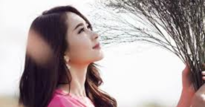 Người khôn ngoan dửng dưng: Nghệ thuật buông bỏ để sống sâu