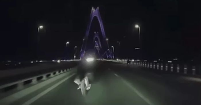 Tai nạn xe đạp cầu Nhật Tân