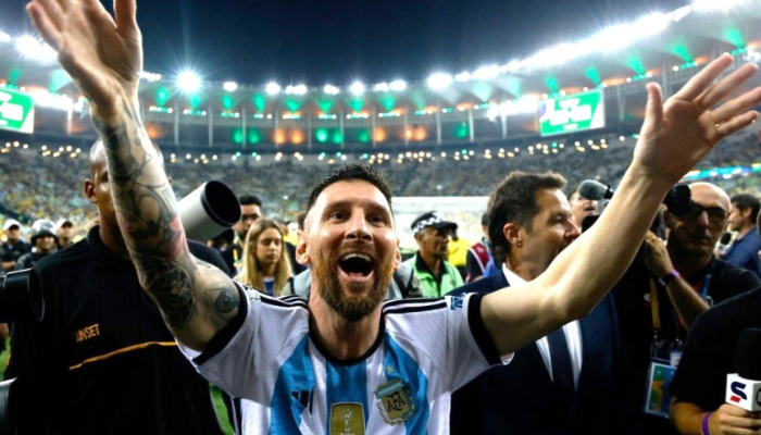 Argentina mất ngôi số 1