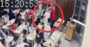 Học sinh có nên can ngăn bạo lực trong lớp?
