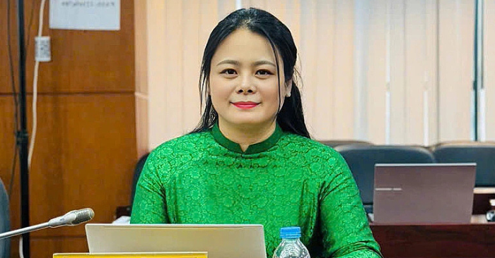 Thách thức từ giá nhà tăng cao và mức sinh thấp