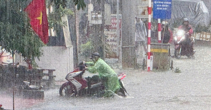 Bắc Bộ và Trung Bộ có mưa rất to do bão Ragasa