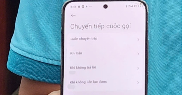 Nam thanh niên bị xử phạt vì chuyển cuộc gọi sai quy định