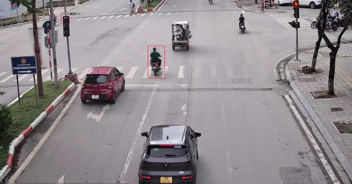 Camera AI Hà Nội phát hiện 105 vượt đèn đỏ trong 24 giờ