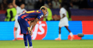 PSG vượt qua Barca 2-1 tại Camp Nou
