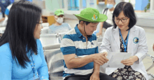 Người dân TPHCM được khám bệnh BHYT tại bệnh viện chuyên sâu