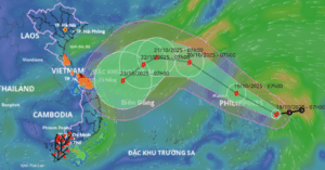Bão Fengshen tiến vào Biển Đông, miền Trung chuẩn bị mưa lớn