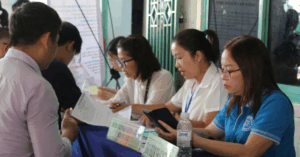 Trợ cấp thất nghiệp giảm mạnh, thị trường lao động TPHCM khởi sắc