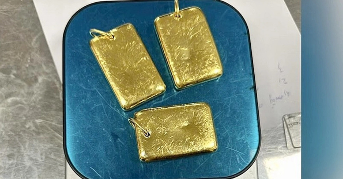 Vàng lậu trị giá 3,1 tỷ đồng bị phát hiện tại Nội Bài