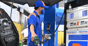 Giá xăng dầu chịu áp lực từ biến động OPEC+