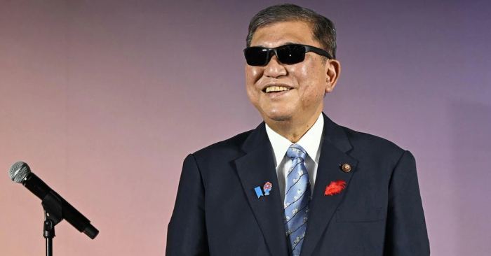 Shigeru Ishiba bất ngờ giành giải đeo kính đẹp nhất