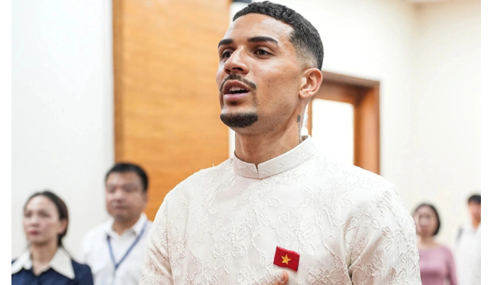 Báo Indonesia lo ngại khi tuyển Việt Nam có Hendrio