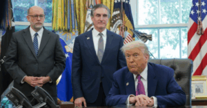 Ông Trump tận dụng “thời khắc vàng” tái thiết bộ máy chính phủ Mỹ