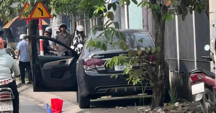 thi thể trong cốp ô tô TPHCM