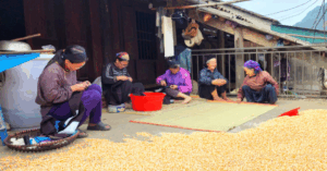 thêu thùa vùng cao