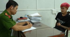 Đối tượng dùng dao khống chế phụ nữ ra đầu thú