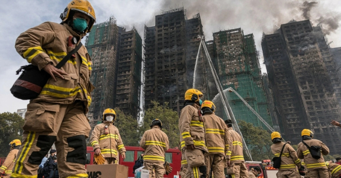 Hong Kong đối mặt thảm họa cháy chung cư nghiêm trọng
