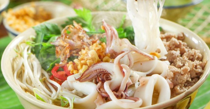 Gánh nặng thuế hộ nhỏ từ quán ăn đến tiệm tóc