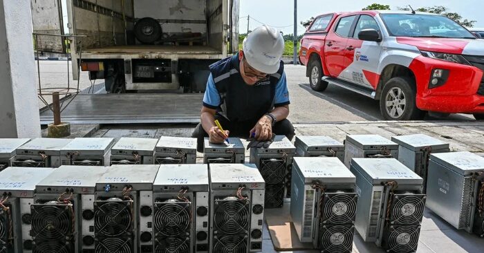 Malaysia siết kiểm soát điểm đào Bitcoin trái phép