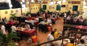 Quán ăn cũng tăng giá dịp cận Tết