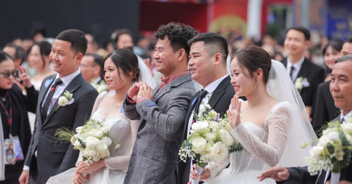 Đám cưới 80 cặp đôi ở Hồ Gươm: NSND Xuân Bắc chủ hôn và lan tỏa niềm vui hạnh phúc