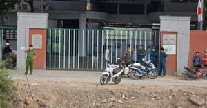 Phát hiện thi thể: Người đàn ông tử vong dưới kênh ở Xuân Thới Sơn