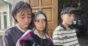 Mồ côi cả cha lẫn mẹ, ba đứa trẻ ở Quảng Trị đêm nằm bên bàn thờ tìm hơi ấm