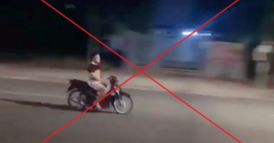 Phạt thanh niên bỏ 2 tay khi đi xe máy ở Đồng Nai