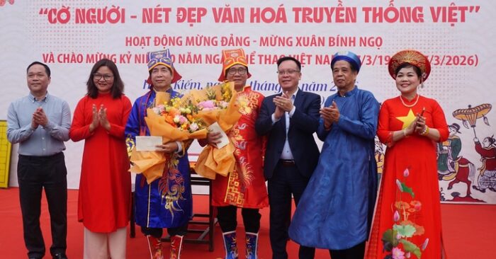 Cờ người Hà Nội: Nét di sản độc đáo tại quảng trường lịch sử