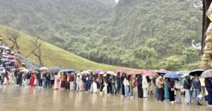 Du lịch Ninh Bình đối mặt tình trạng quá tải dịp Tết