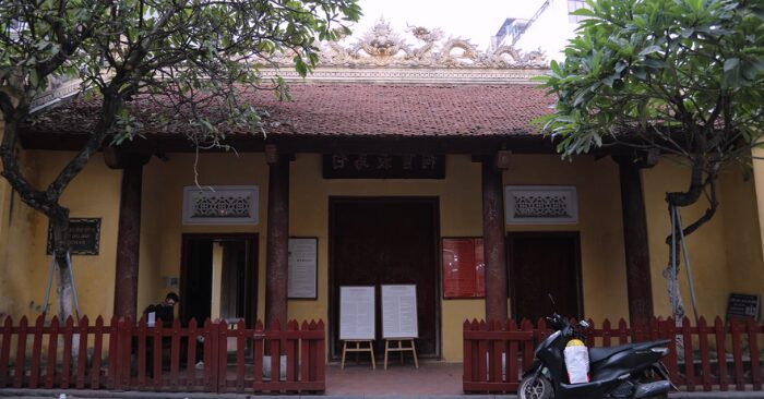 Đền Bạch Mã