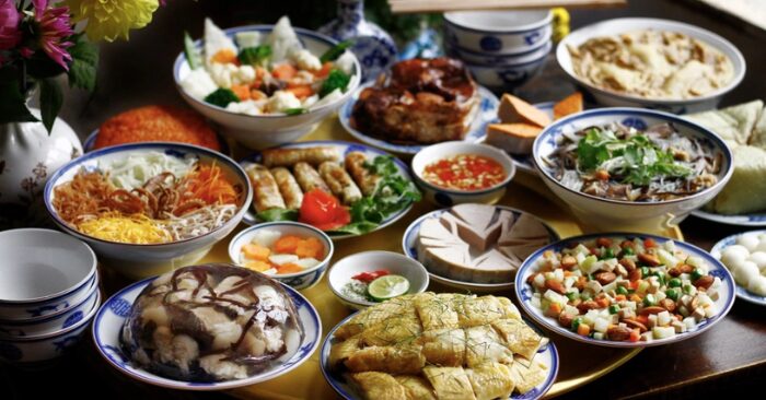 Xử trí ngộ độc thực phẩm và những nguyên tắc vàng để hồi phục