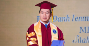 Huân chương Cành cọ Hàn lâm vinh danh giáo sư Việt Nam