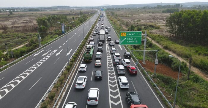 Thu phí cao tốc Bắc - Nam