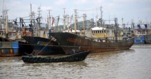 bắt tàu cá Trung Quốc
