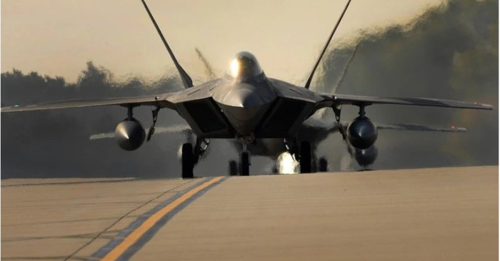 tiêm kích F-22 đến Trung Đông