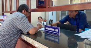 Tăng lương cơ sở lên tám phần trăm cho chín nhóm lao động
