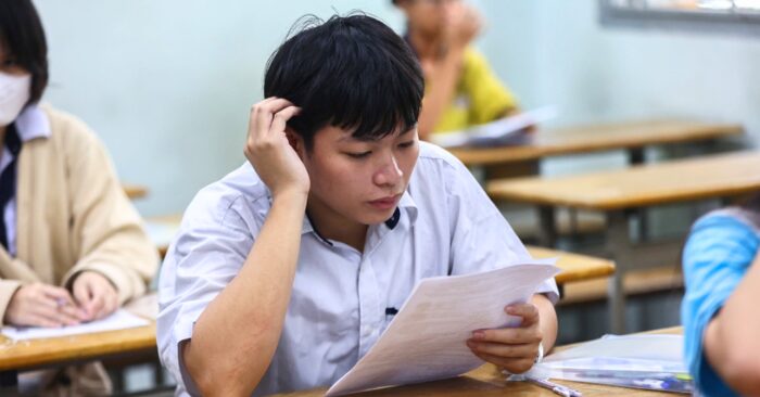 Học phí đại học 2026 16 trường công bố mức thu mới tăng mạnh