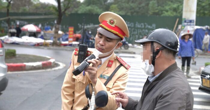Quyền yêu cầu test máy đo nồng độ cồn