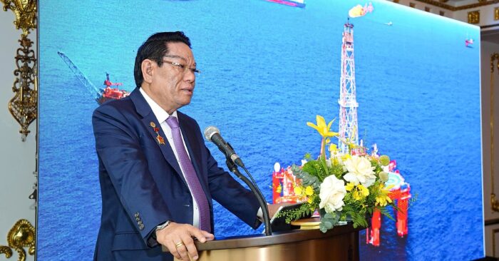 Kỹ sư Việt Nam biến mỏ dầu 1 USD