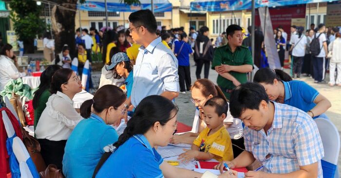 Nghỉ hưu sớm và trợ cấp thất nghiệp