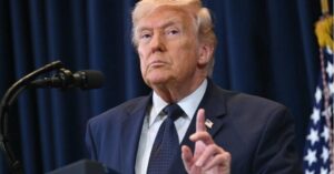 Mỹ tiêu diệt hơn 90 mục tiêu trên đảo Kharg, Trump nói Iran muốn thỏa thuận