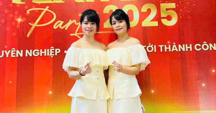 chị em sinh đôi sống chung nhà