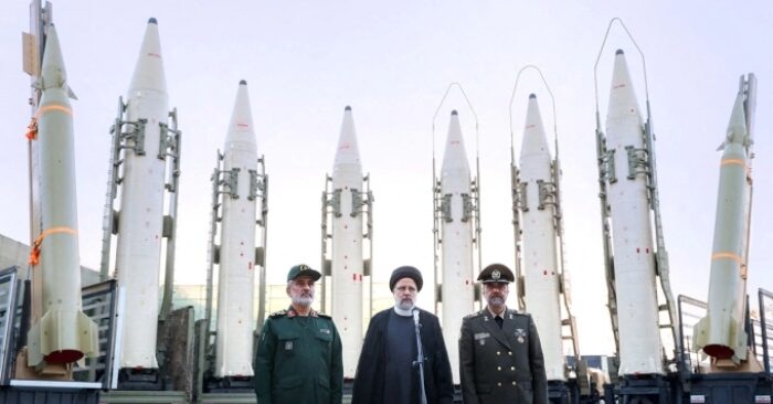 Kho tên lửa Iran thách thức chiến dịch không kích Mỹ và Israel