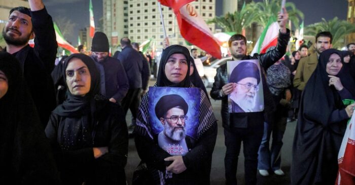 ‘Được’ và ‘Mất’ của ông Trump sau biến động lãnh đạo tại Iran