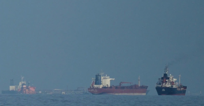 Eo biển Hormuz: Iran đe dọa các cảng khu vực sau lệnh phong tỏa của Mỹ