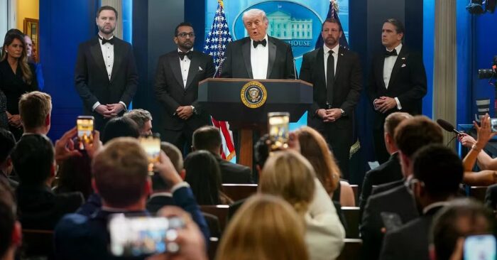 Chiến lược của Trump: Biến vụ ám sát hụt thành cơ hội củng cố quyền lực
